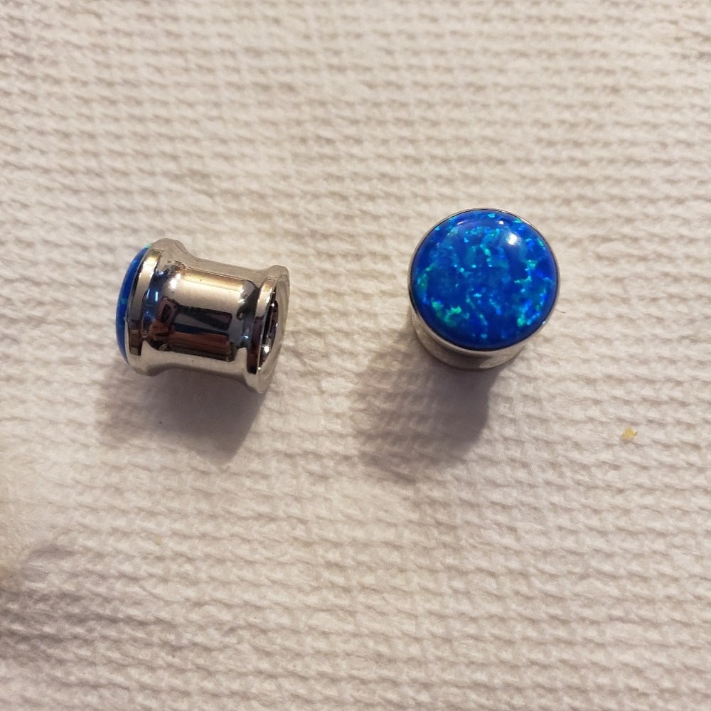 Anatometal Gemmed Plugs 7/16" - Picture 3 of 3